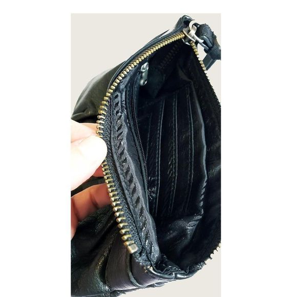 Simply Vera Vera Wang Wristlet NWOT - Picture 7 of 8